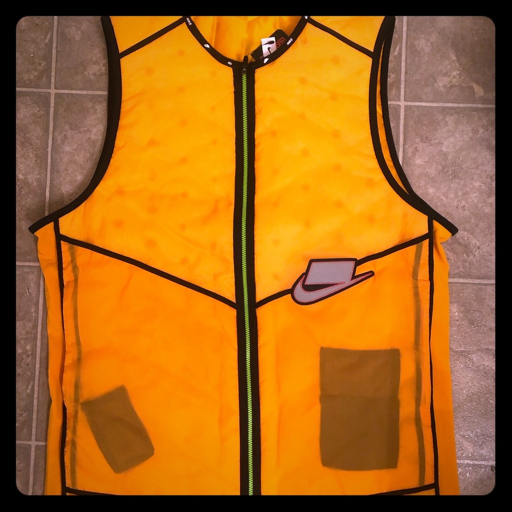 Nike Wild Run Men's AeroLayer Vest